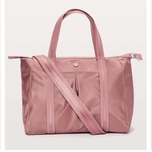 Lululemon Everywhere Bag *23L - Discontinued